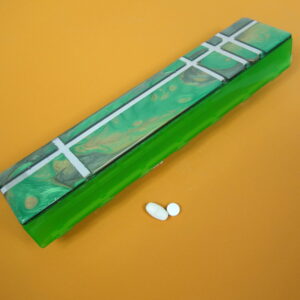 Green Mirrored Grid XXL 14-dose PIllbox