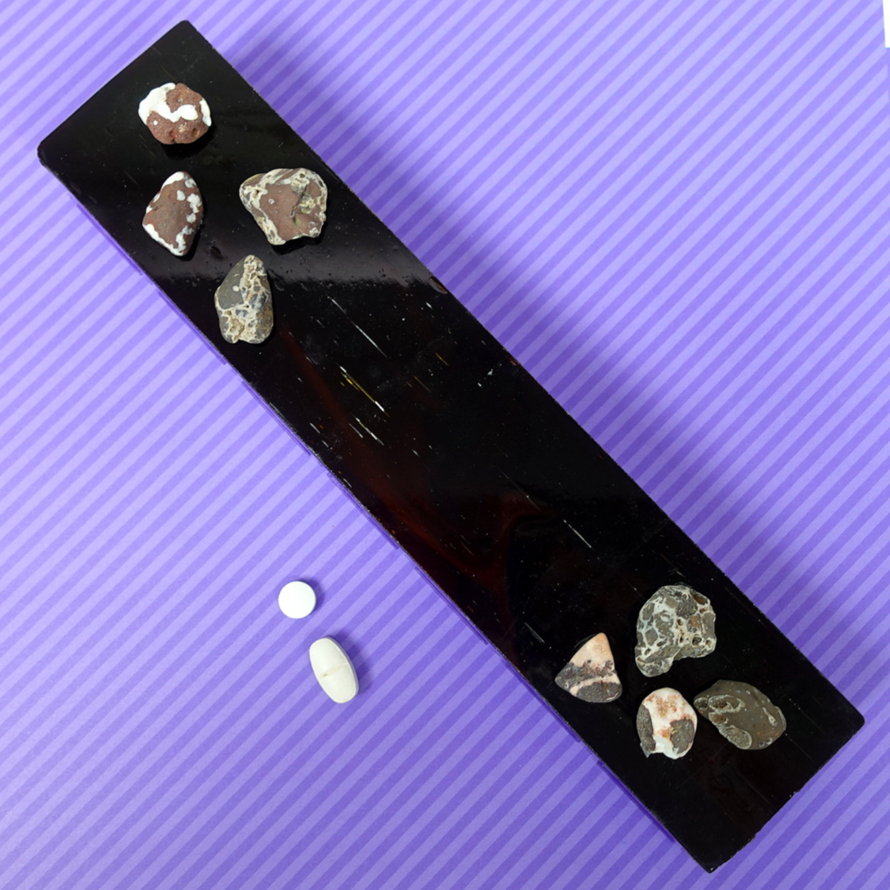 P-15-035-4 Pretty Rocks XXL 14-dose Pillbox