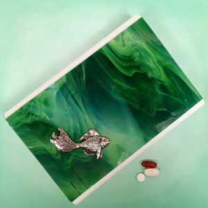 Green Swirled Fish Large 28-dose Pillbox